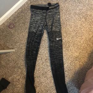 Nike pro ombré leggings